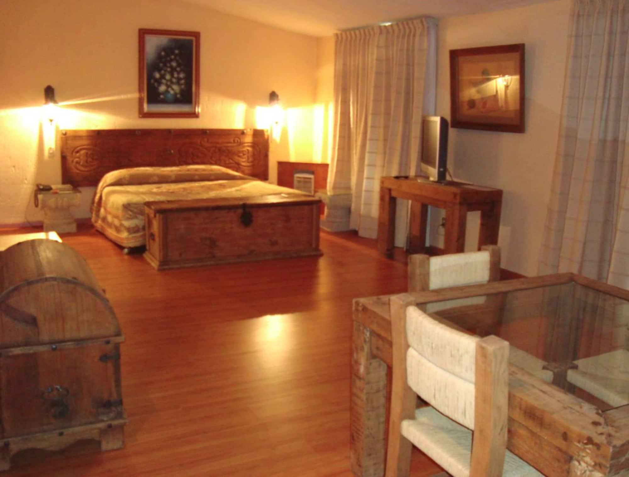 Hotel Plaza Zacatecas Guadalupe  エクステリア 写真