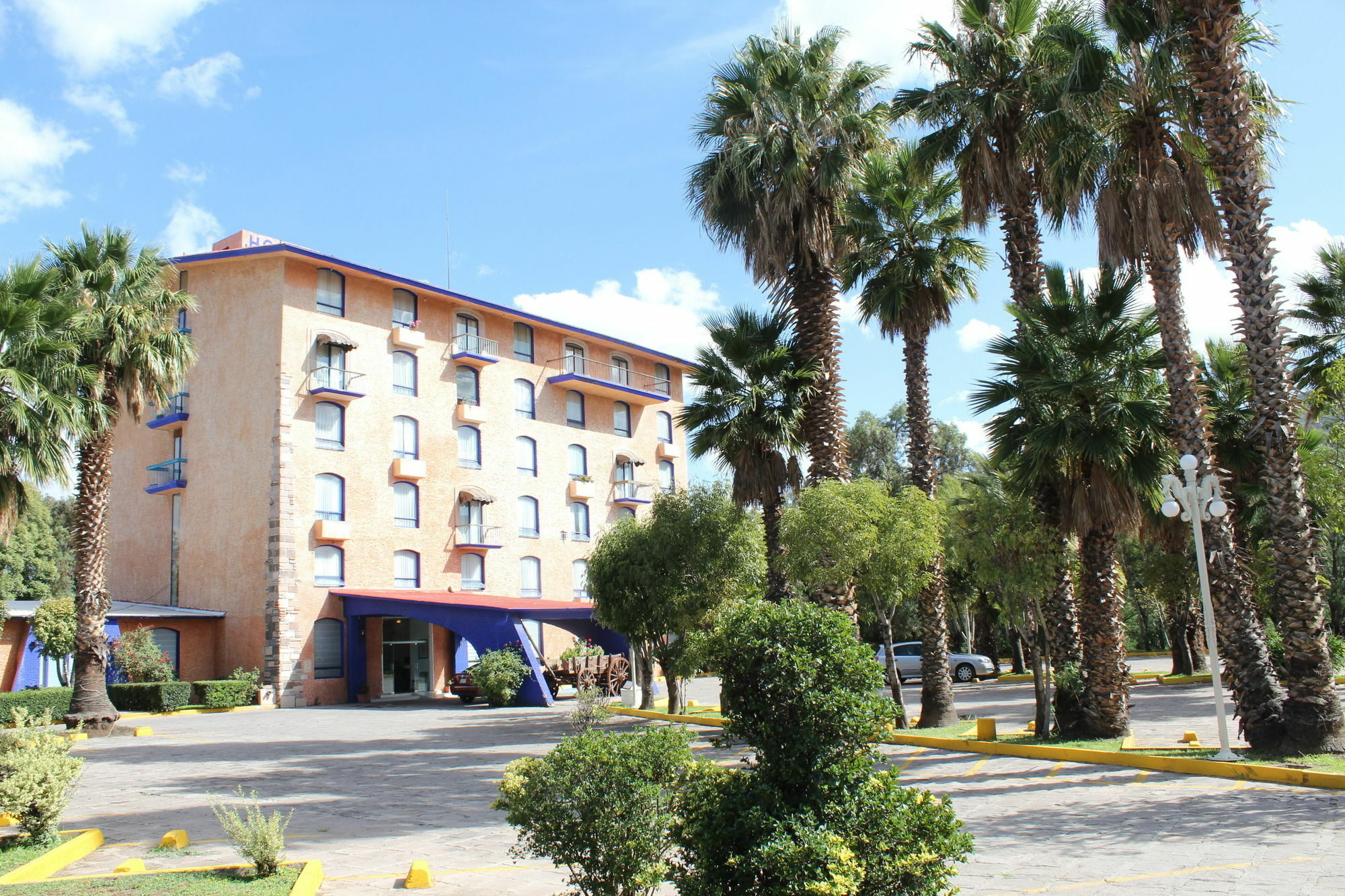 Hotel Plaza Zacatecas Guadalupe  エクステリア 写真