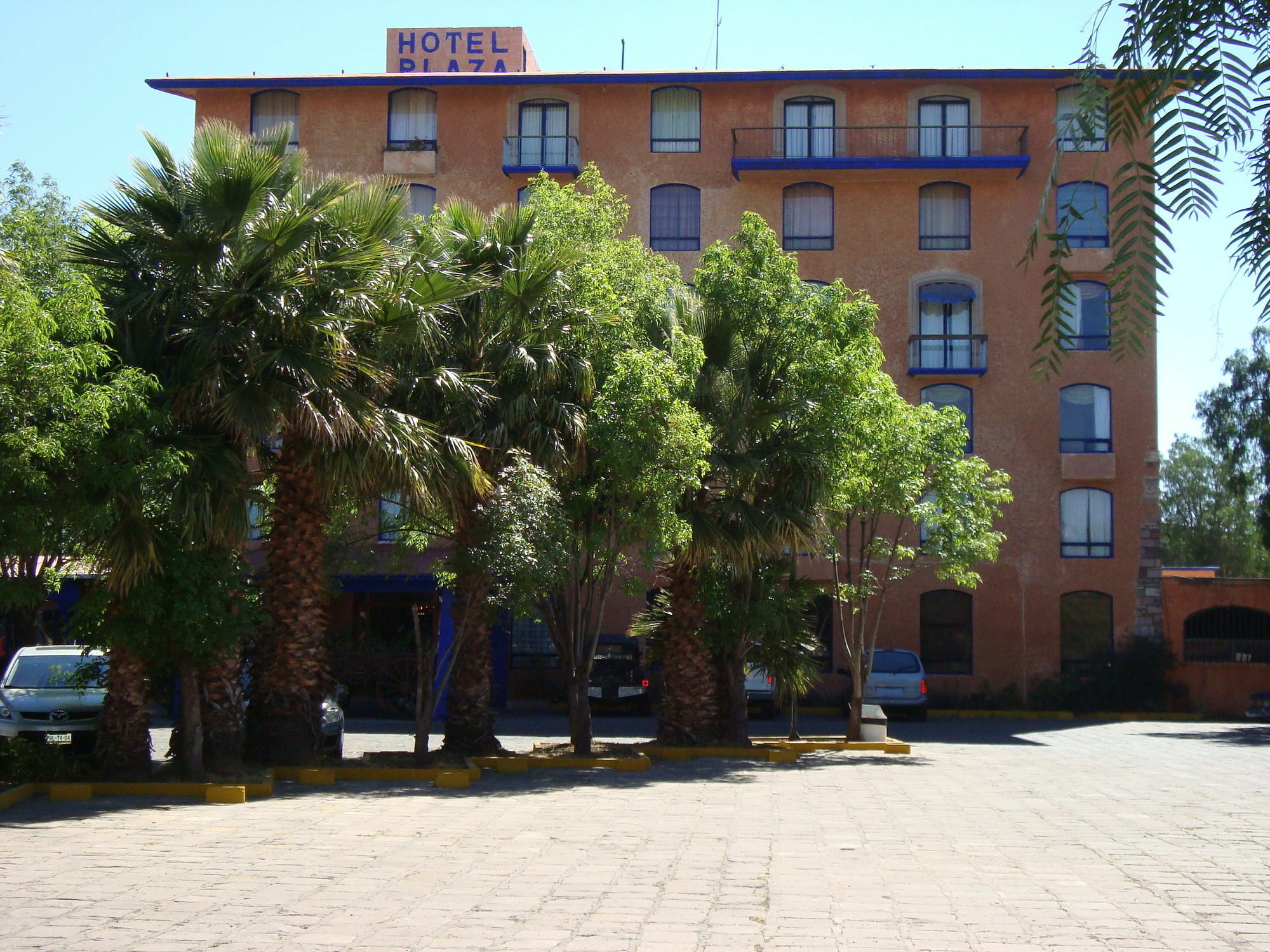 Hotel Plaza Zacatecas Guadalupe  エクステリア 写真